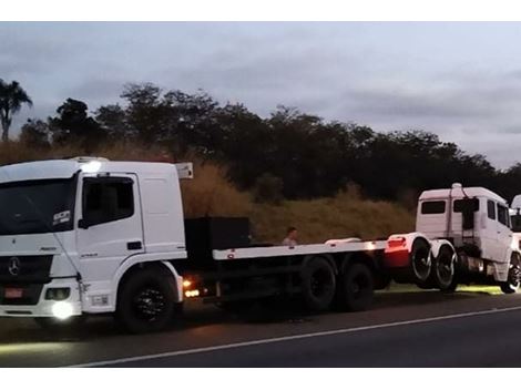 Guincho para Ônibus na Rodovia Adalberto Panzan